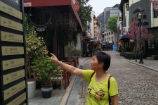 如东领奖后要带老伴游遍中国的简单介绍