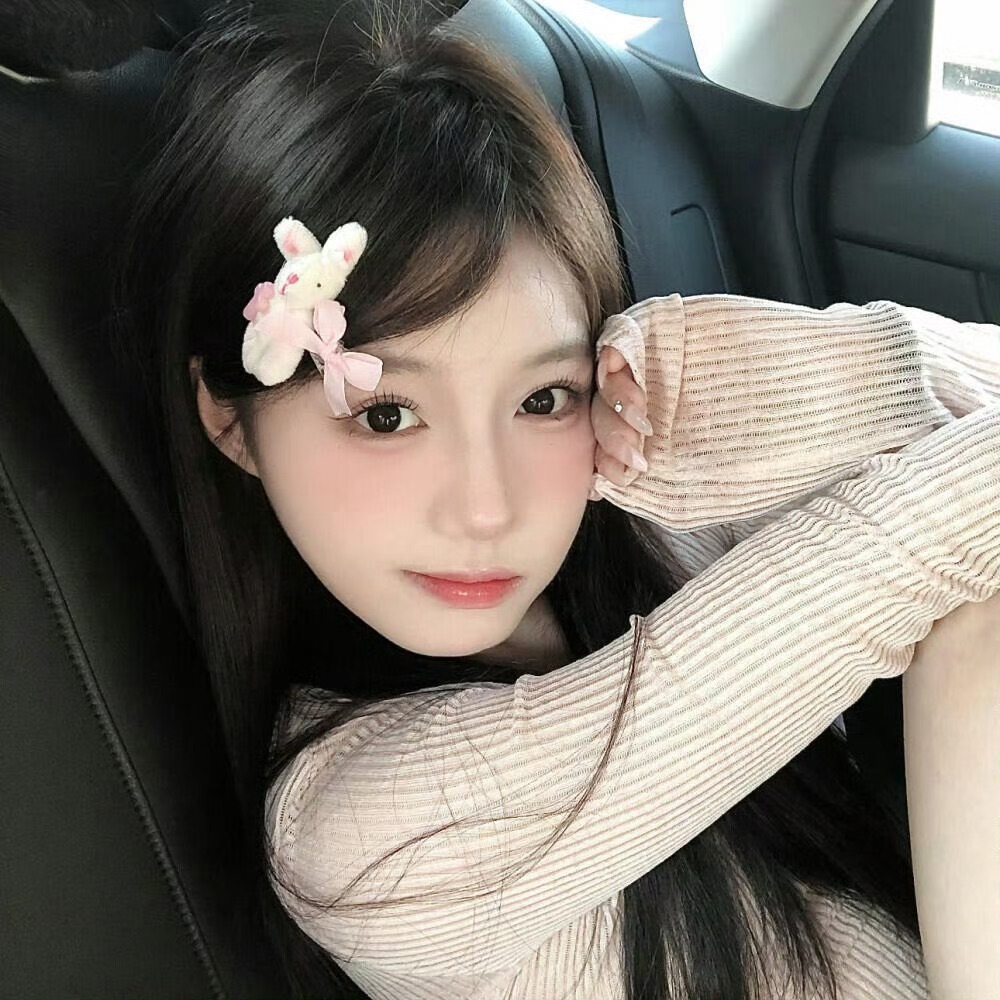 如东伴游女生沈欣白的资料