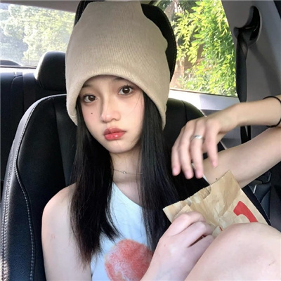 如东伴游女生乙傲薇的资料