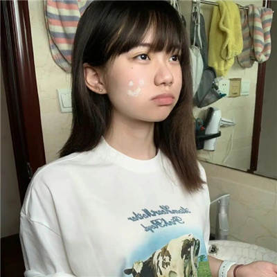 如东伴游女生邝易云