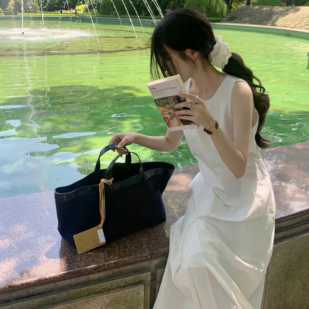 如东艺术伴游女生 | 芮美的资料