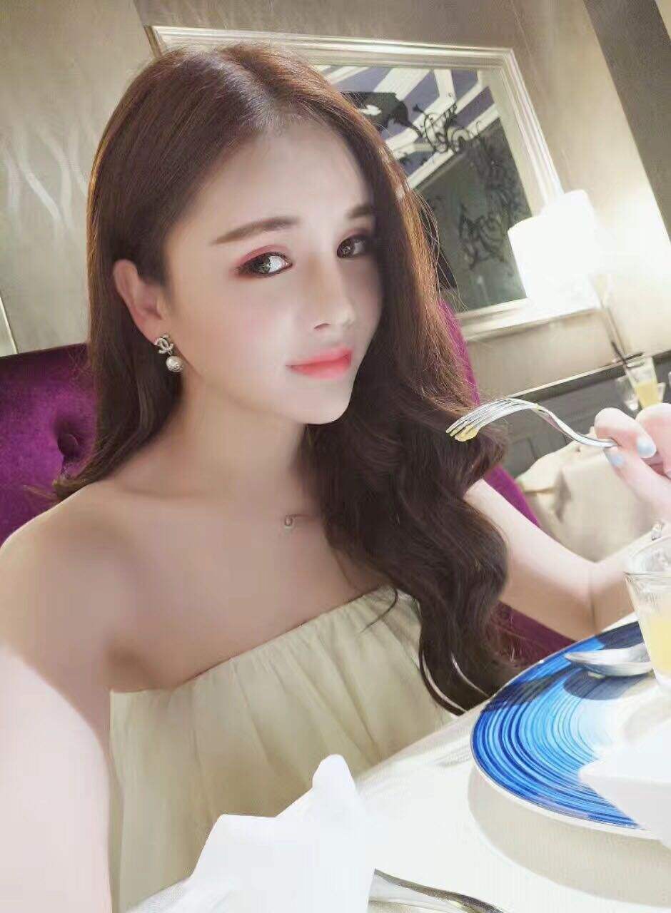 上海商务模特伴游兼职女晓芸预约的简单介绍